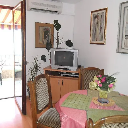 Apartment Kestenovi Dvori *