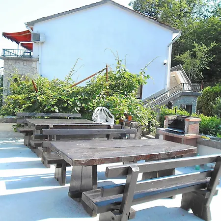 Kestenovi Dvori Appartement Opatija