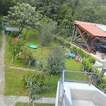 Kestenovi Dvori Apartman *