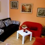 Kestenovi Dvori * Опатия