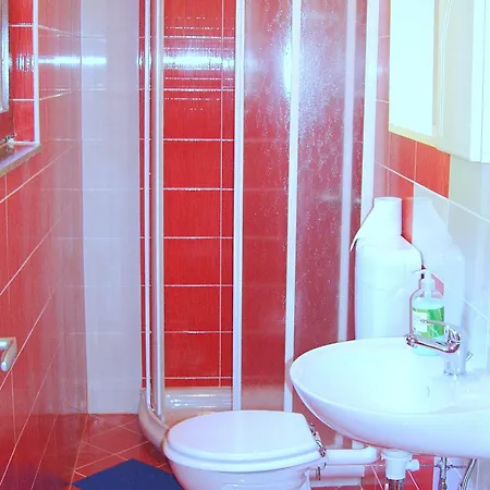 克斯特诺维沃利公寓 奥帕提亚