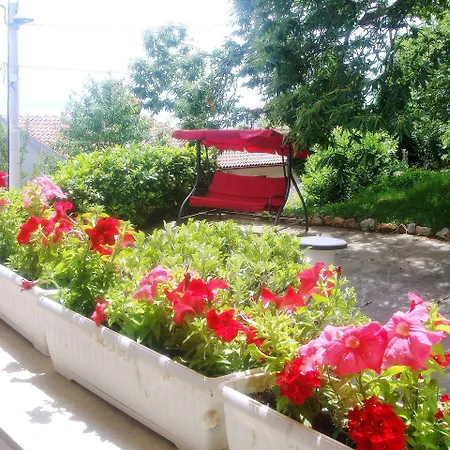 Kestenovi Dvori Lägenhet Opatija
