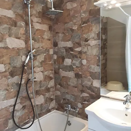 Kestenovi Dvori Apartmán *