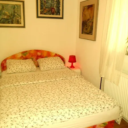 Kestenovi Dvori Apartmán *