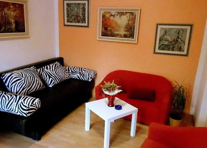 Kestenovi Dvori * Opatija