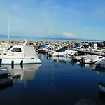 Kestenovi Dvori * أوباتيا